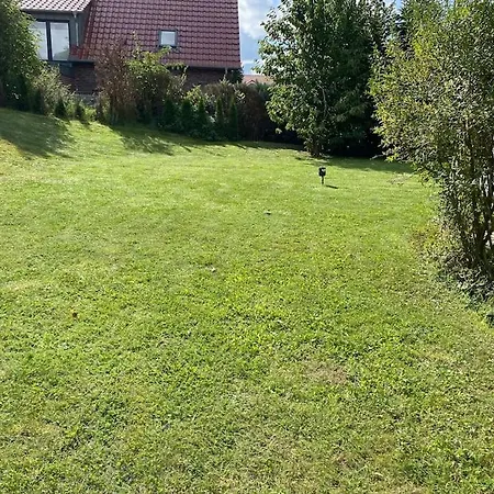 Mit Eigenem Bad In Einfamilienhaus * جوسلار